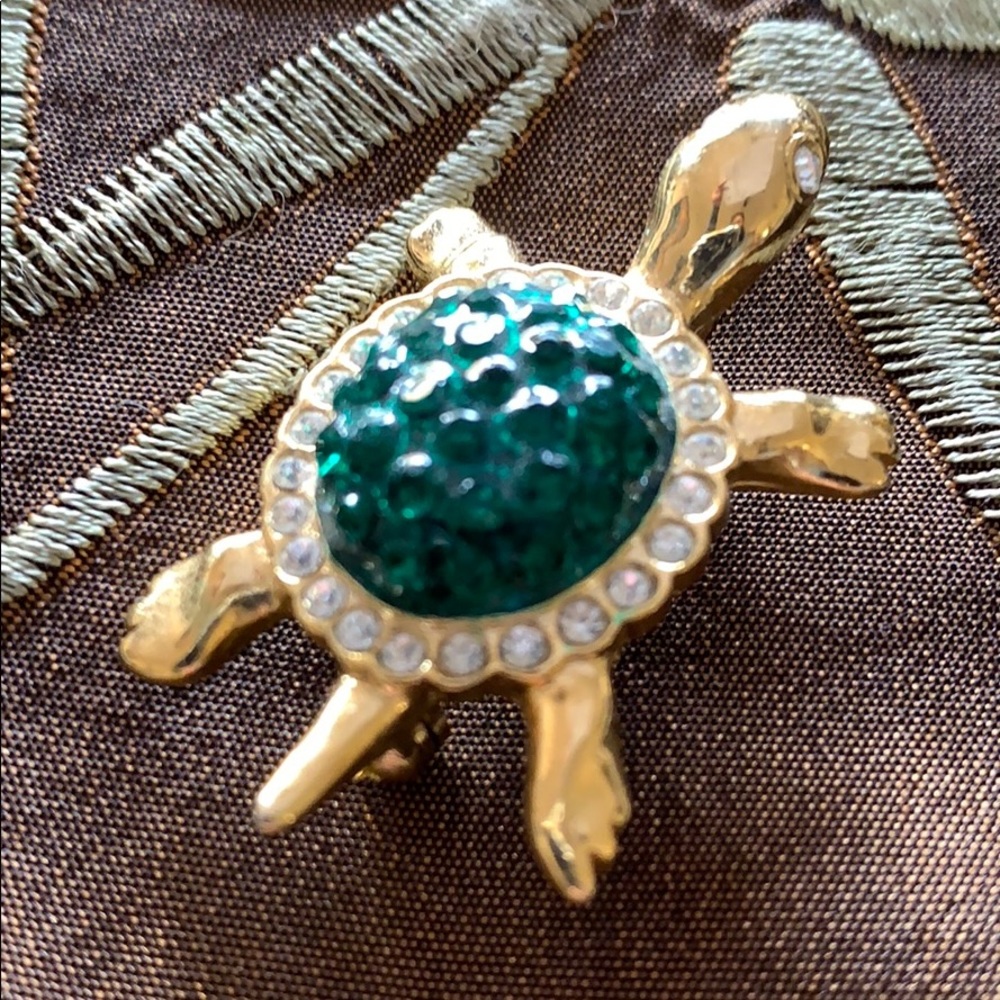 Turtle Brooch Pin 🐢 - Picture 3 of 8